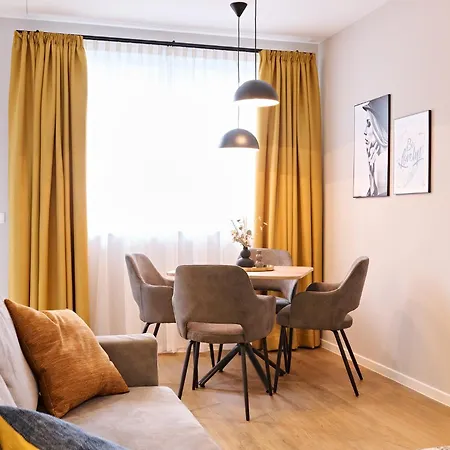 Xzllenz Traum Studio-Apartment, Frei-Parken, U-Bahn, Kueche Nuremberg Extérieur photo