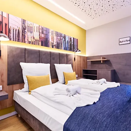 Xzllenz Traum Studio-Apartment, Frei-Parken, U-Bahn, Kueche Nuremberg Extérieur photo