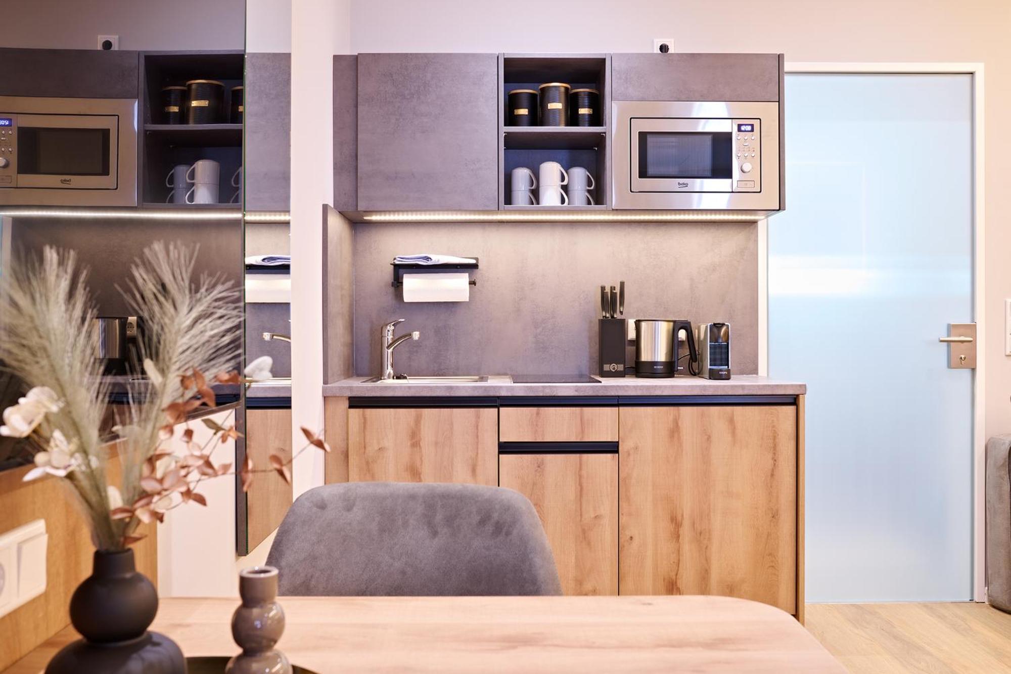 Apartment Xzllenz Traum Studio-apartment, Frei-parken, U-bahn, Kueche